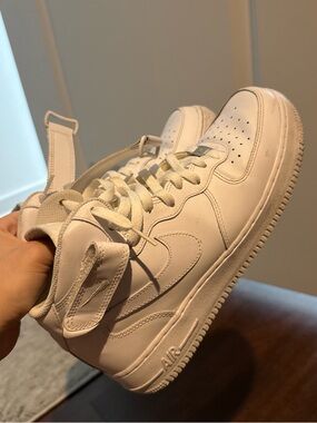 Nike High-Top Sneakers - White